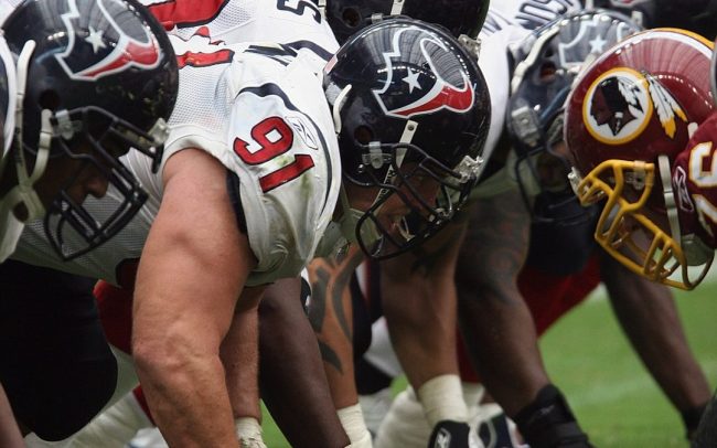 professional-football-1618427_1920-1080×675